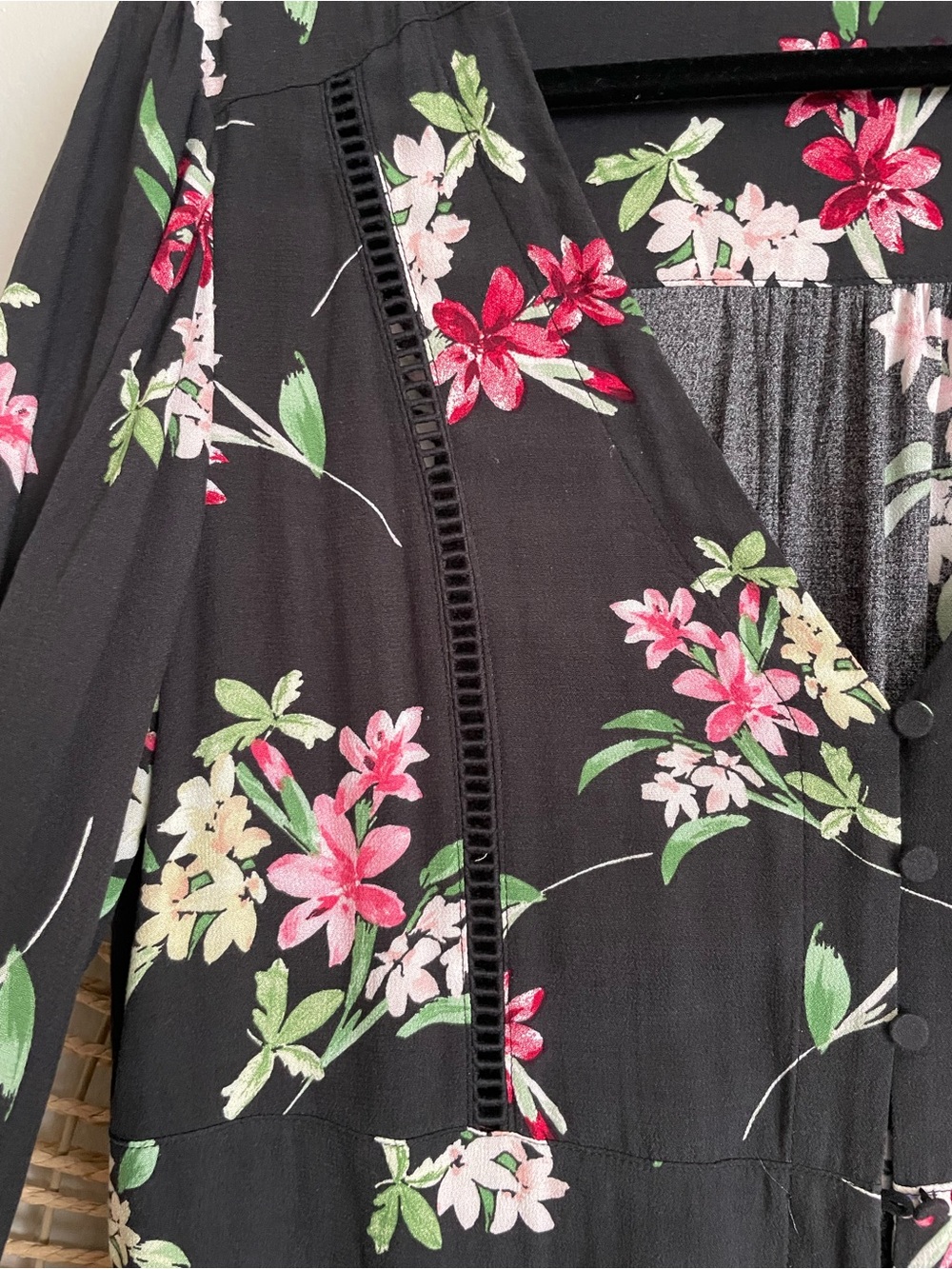 Lovestitch Floral V-Neck Maxi Duster Dress - Size L - Picture 6 of 8